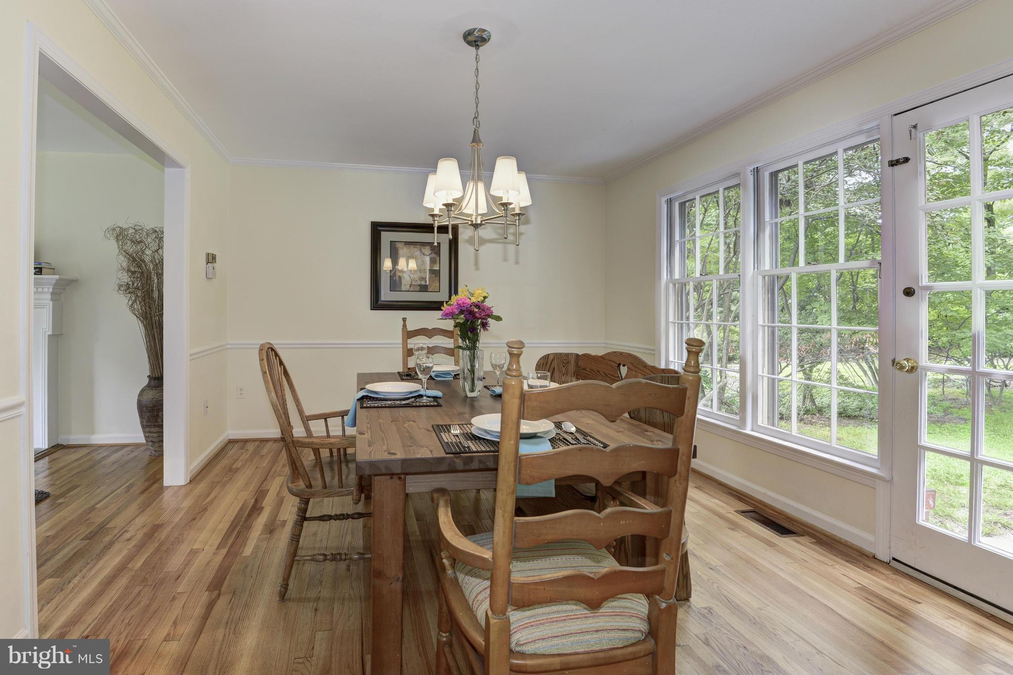 11809 Gregerscroft Road Potomac, MD 20854 - Photo 6 of 30 Dining Room