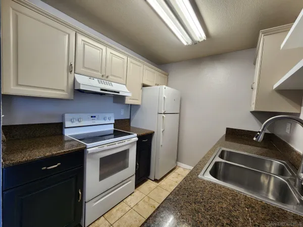 $3,300 | 6191 Rancho Mission Road, Unit 213, San Diego, CA 92108