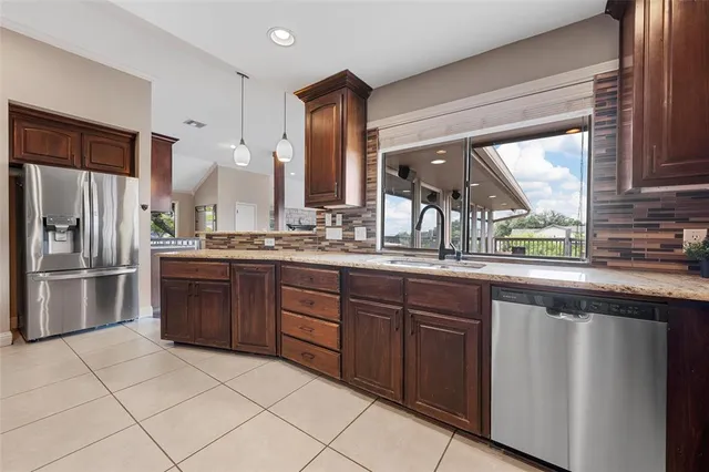 $784,999 | 3341 North Ridge Drive, Waco, TX 76710