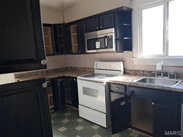 $104,000 | 228 Virginia Street, Hannibal, MO 63401