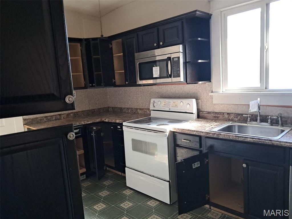 228 Virginia Street Hannibal, MO 63401 - Photo 9 of 11