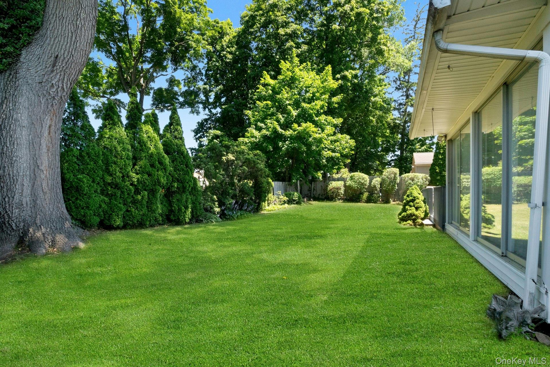 82 Holbrooke Road White Plains, NY 10605 - Photo 32 of 33