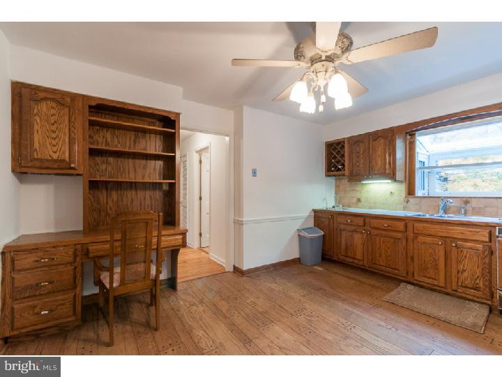 24 Stone Crop Road Wilmington, DE 19810 - Photo 9 of 25 Kitchen
