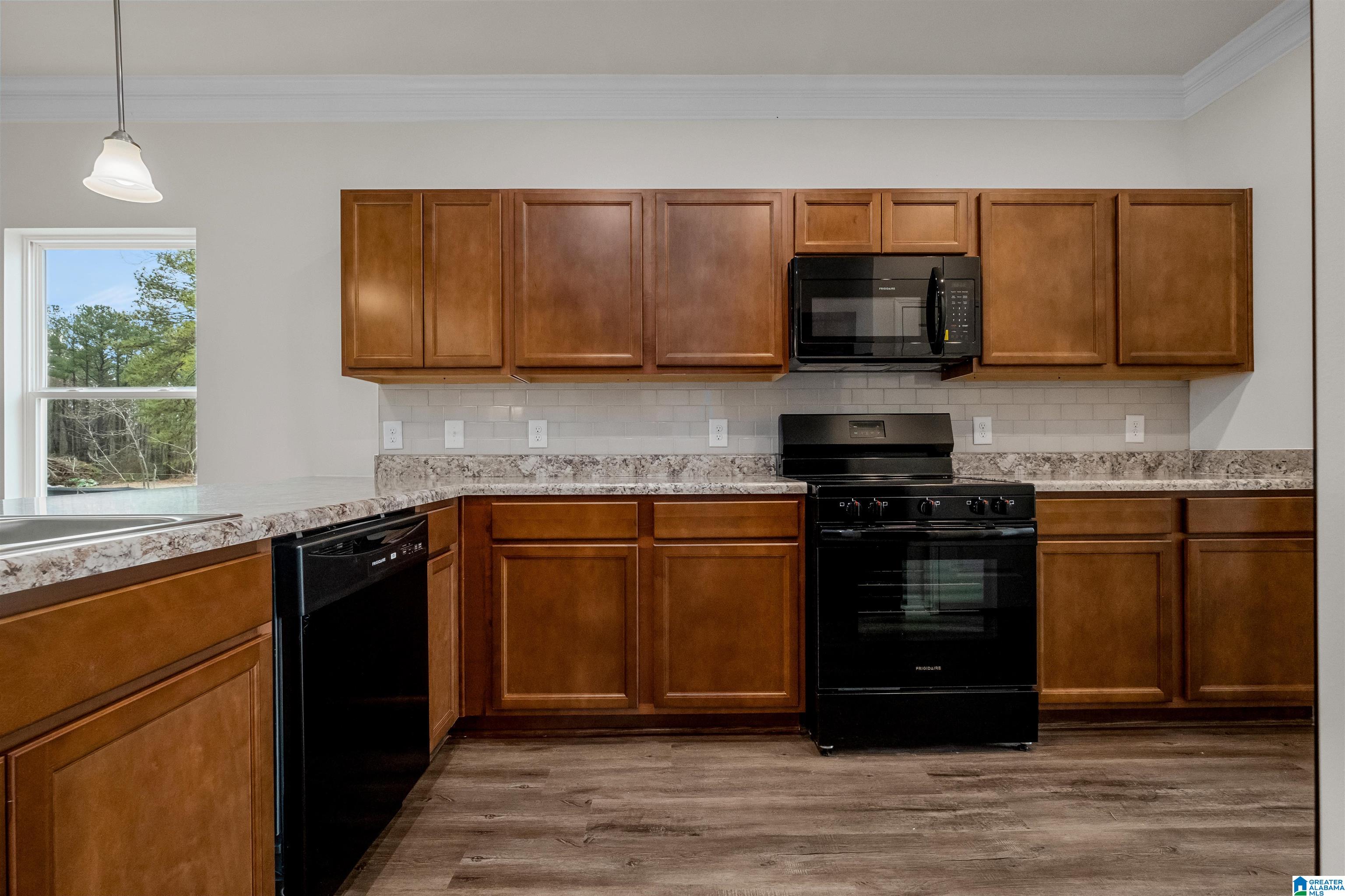 585 Ridge Circle Odenville, AL 35120 - Photo 11 of 35