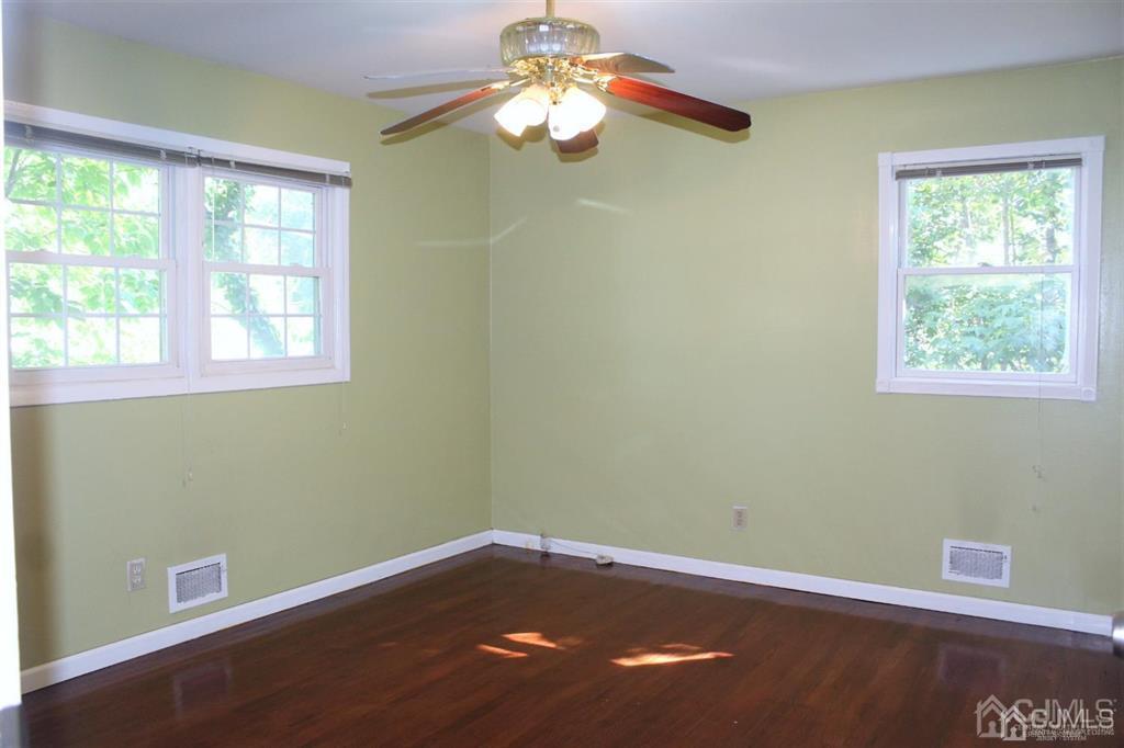 5 Nottingham Road Edison, NJ 08820 - Photo 16 of 29