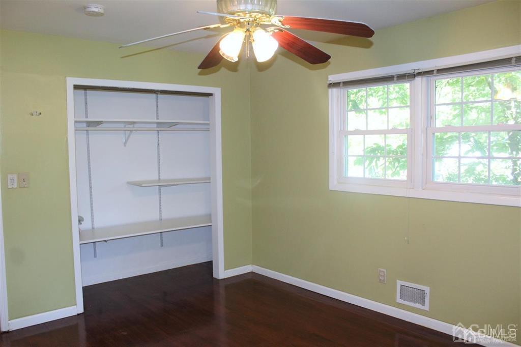 5 Nottingham Road Edison, NJ 08820 - Photo 17 of 29