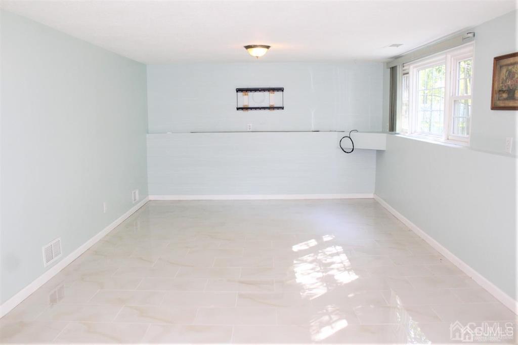 5 Nottingham Road Edison, NJ 08820 - Photo 23 of 29