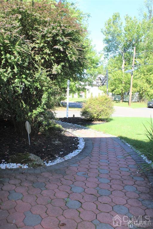 5 Nottingham Road Edison, NJ 08820 - Photo 4 of 29