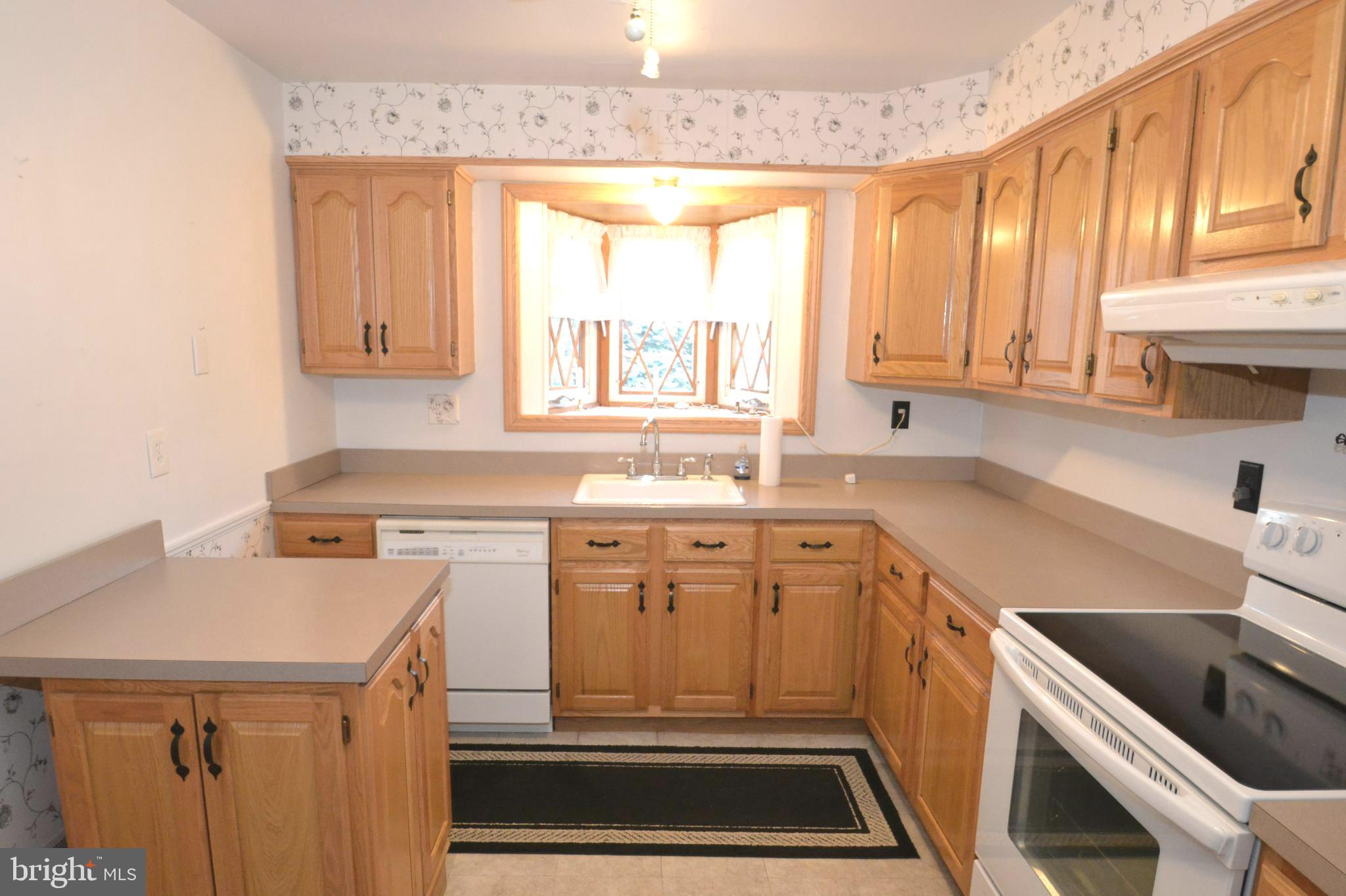 527 Luther Road Harrisburg, PA 17111 - Photo 12 of 46 Gallery Image 12