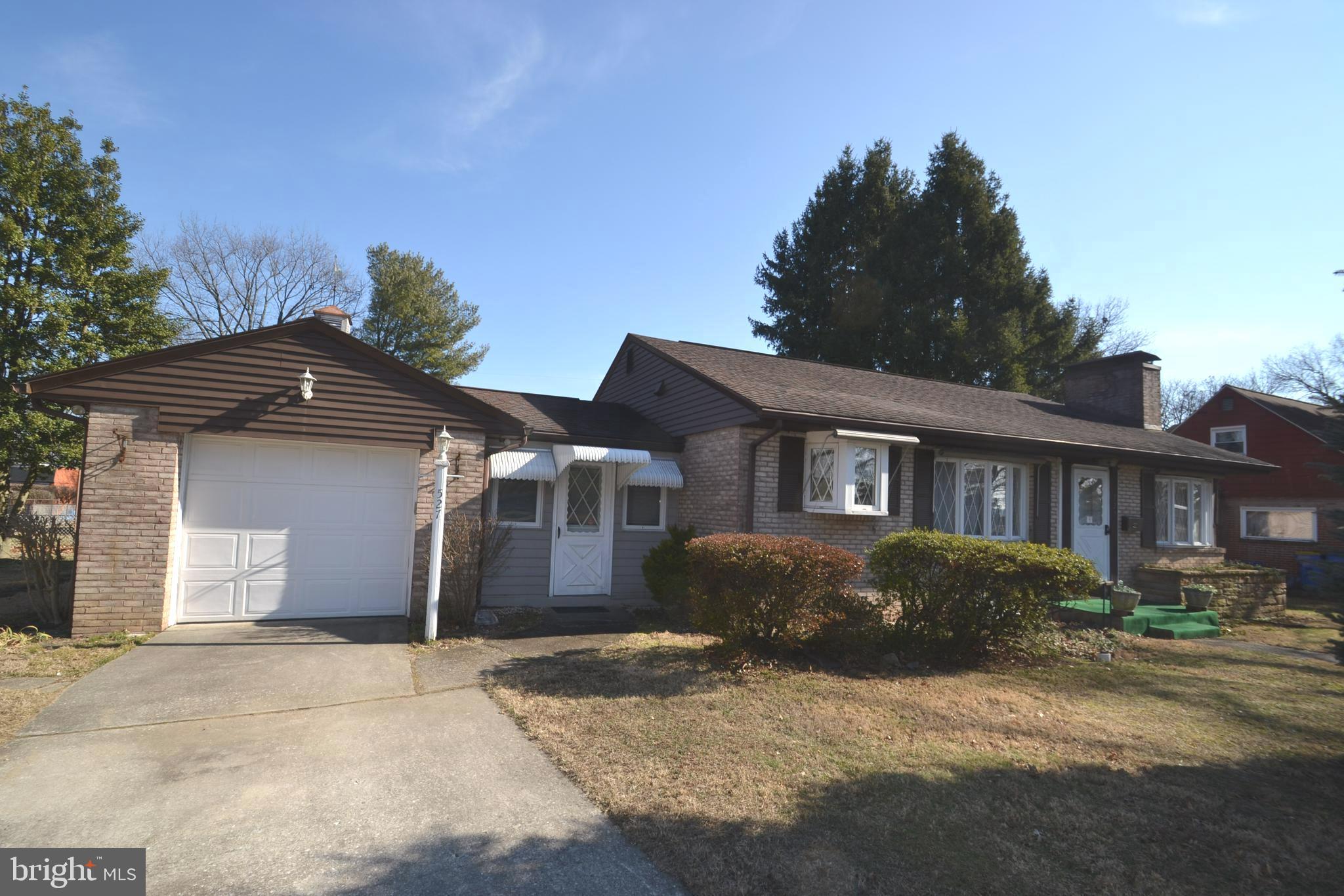 527 Luther Road Harrisburg, PA 17111 - Photo 3 of 46 Gallery Image 3