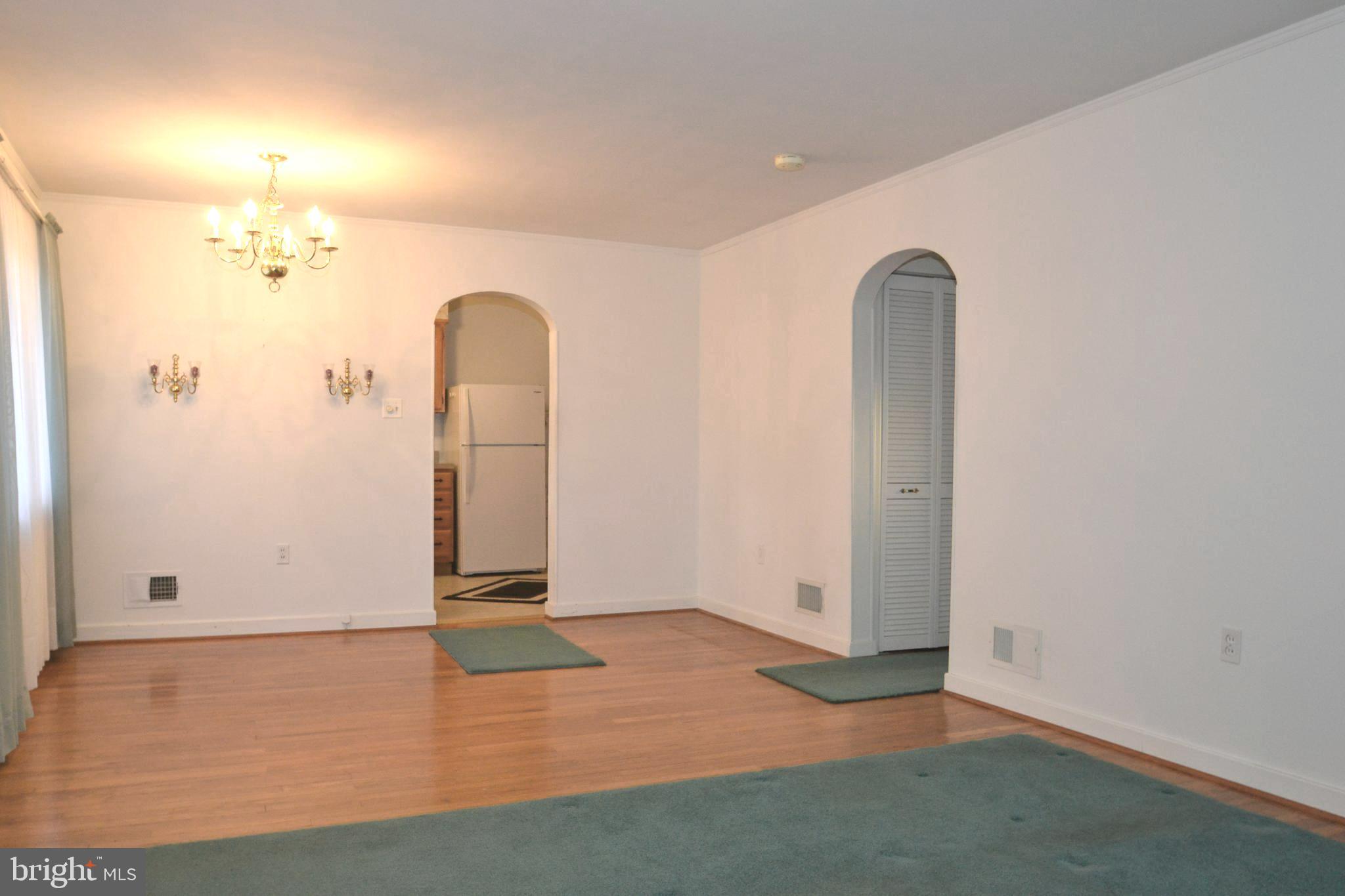 527 Luther Road Harrisburg, PA 17111 - Photo 8 of 46 Gallery Image 8