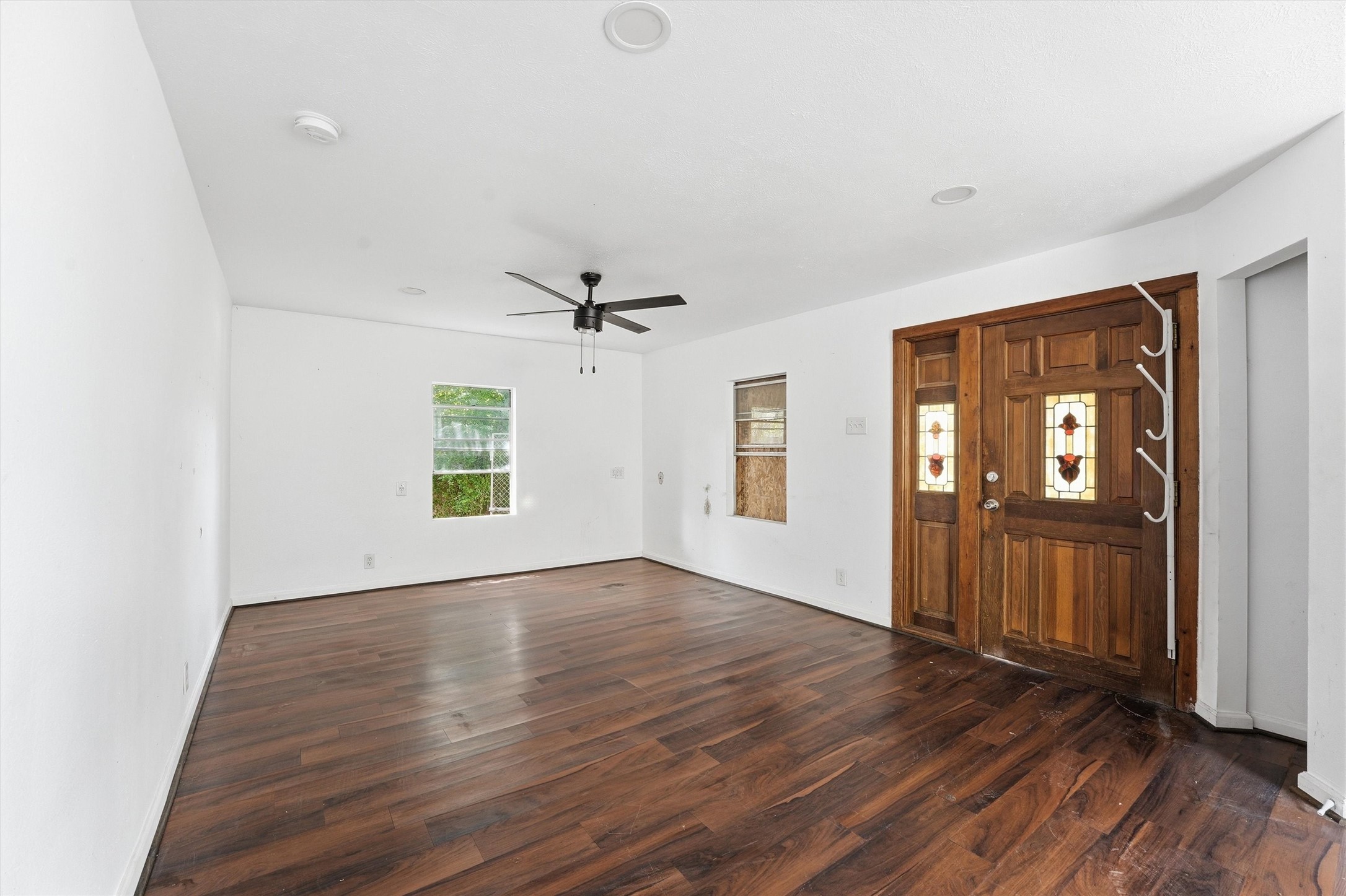 2422 Chapis Street Houston, TX 77093 - Photo 4 of 31