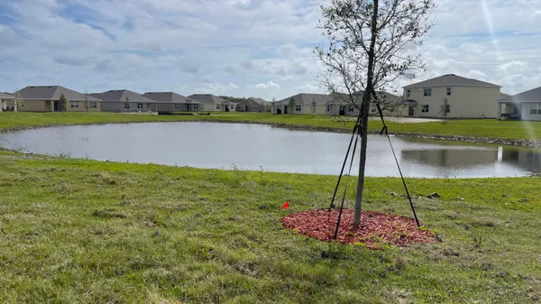 $2,600 | 9617 Potomac Drive, Fort Pierce, FL 34945