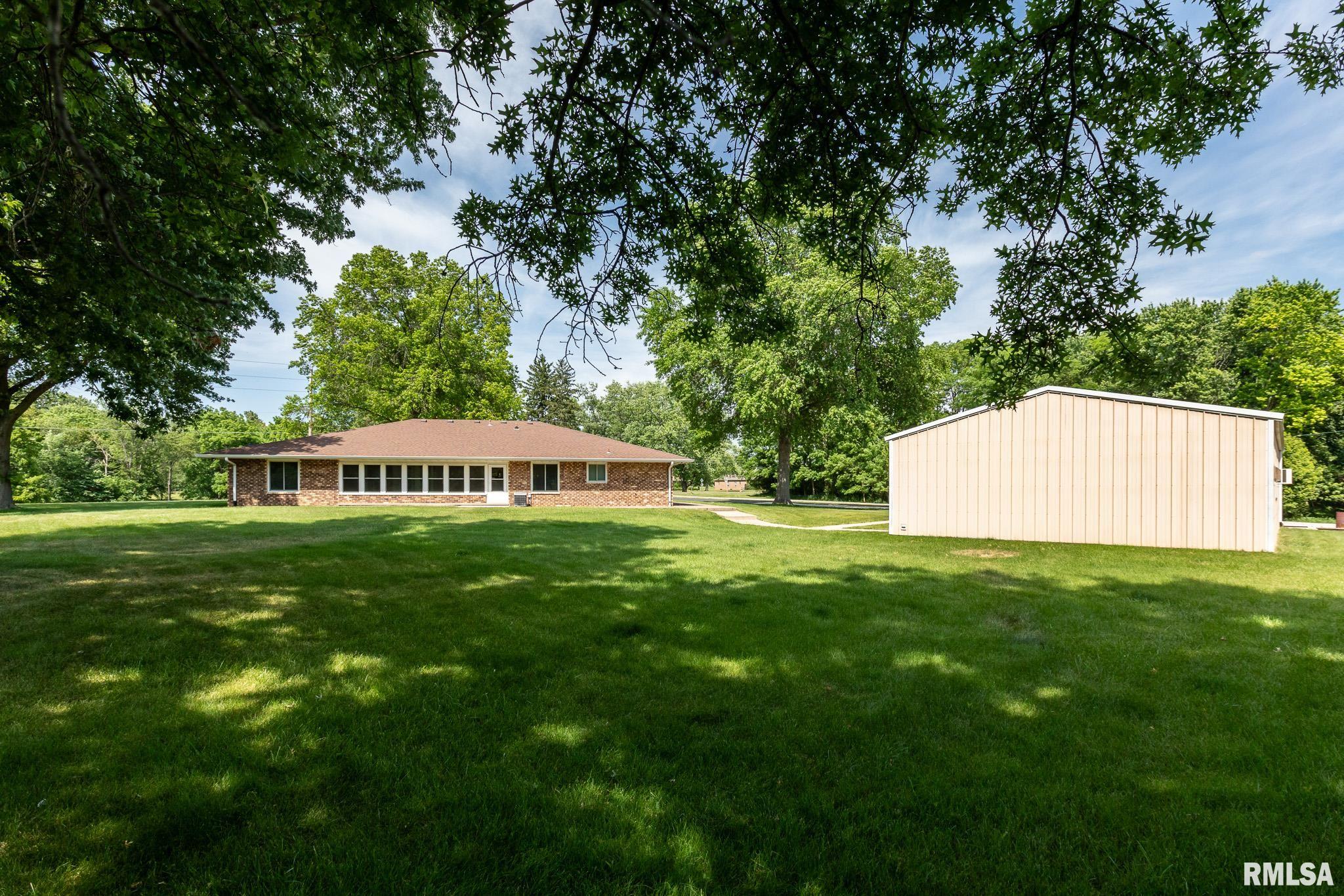 2816 Sheridan Road Pekin, IL 61554 - Photo 6 of 32