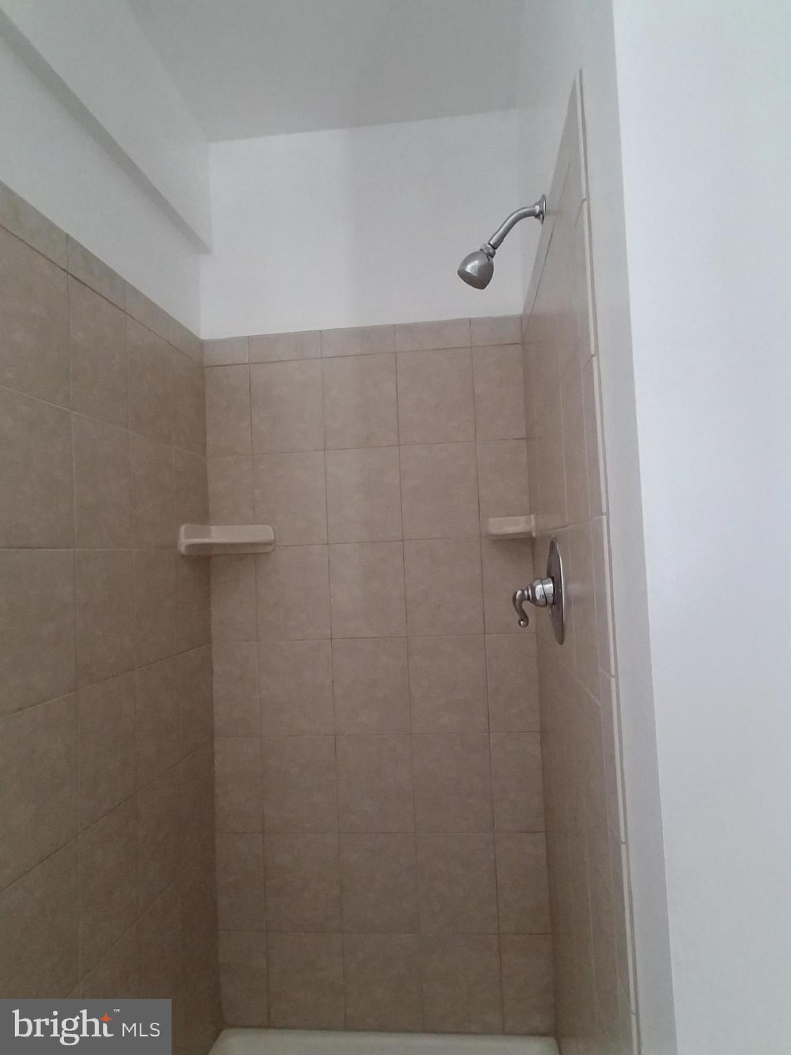 6230 Edsall Road, Unit 403 Alexandria, VA 22312 - Photo 8 of 11