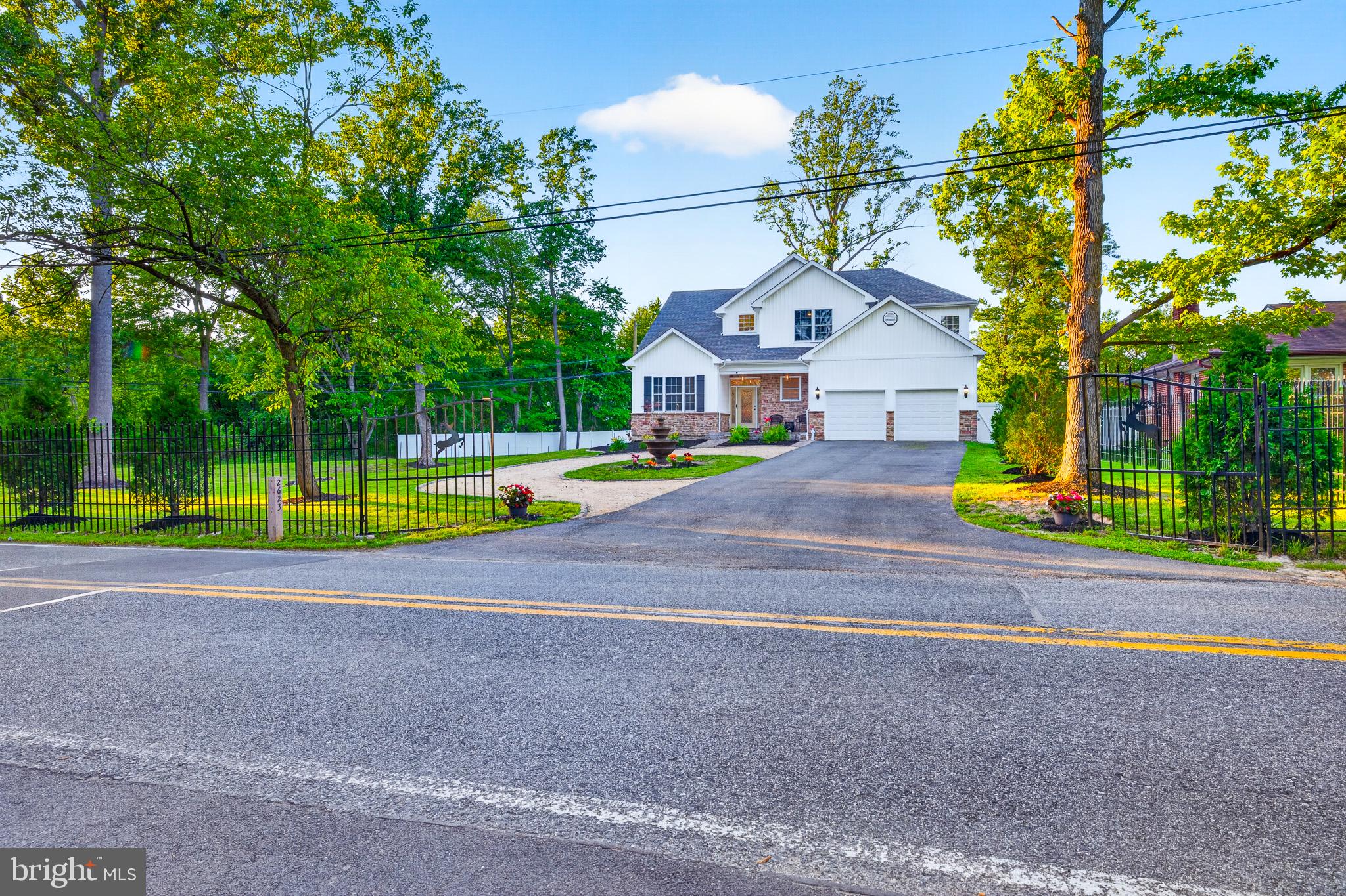 2623 Pike Creek Road Wilmington, DE 19808 - Photo 46 of 66 Charming home with lush greenery.