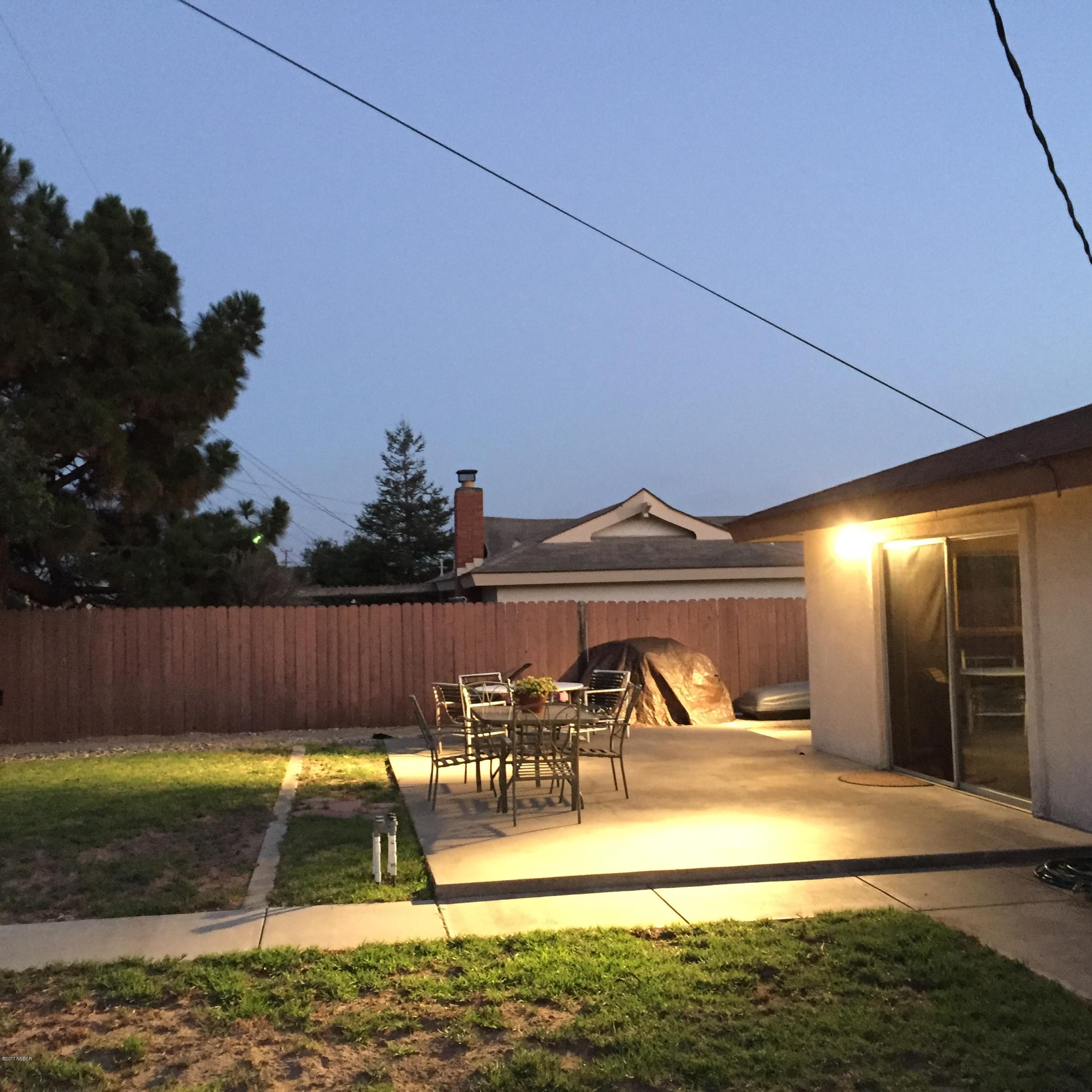 4035 Rigel Avenue Lompoc, CA 93436 - Photo 34 of 35 a view of a yard