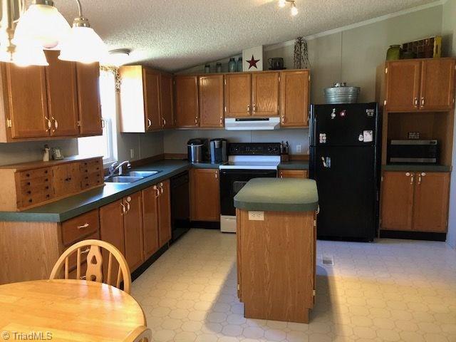 231 Melton Road Elkin, NC 28621 - Photo 10 of 28 Gallery Image 10