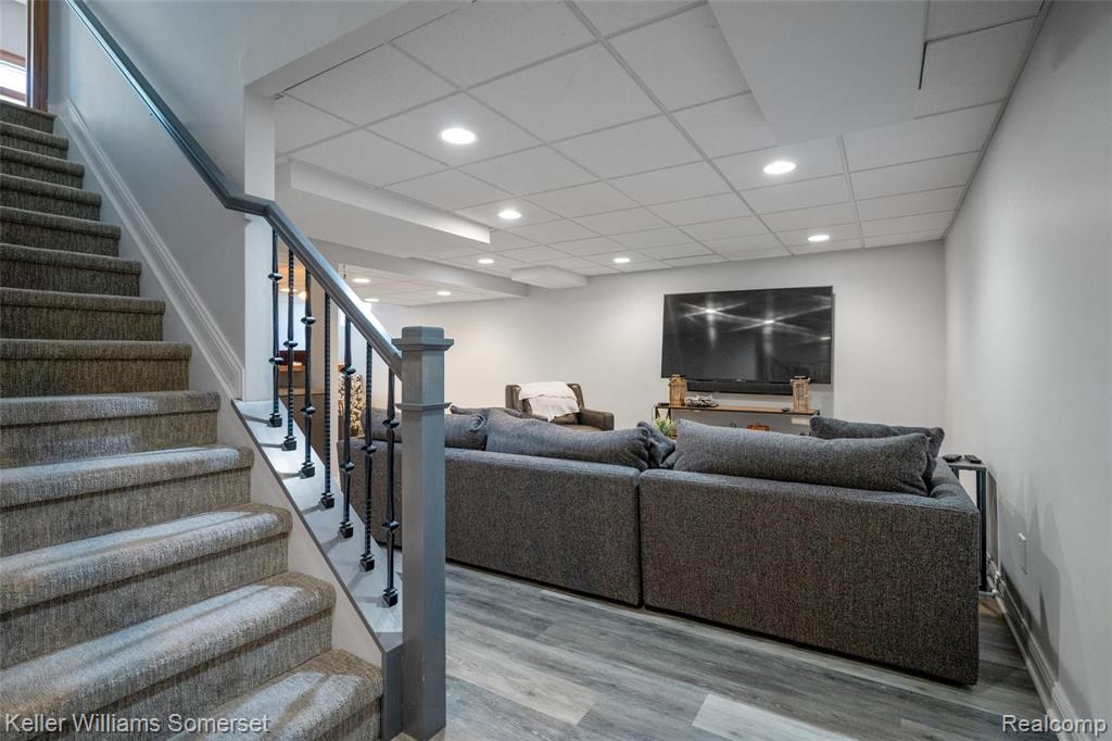 227 Locust Point Howell, MI 48843 - Photo 33 of 45