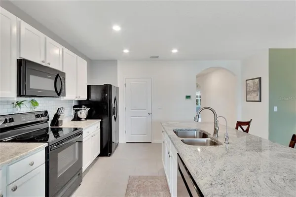 $2,400 | 10324 Geese Trail Circle, Sun City Center, FL 33573