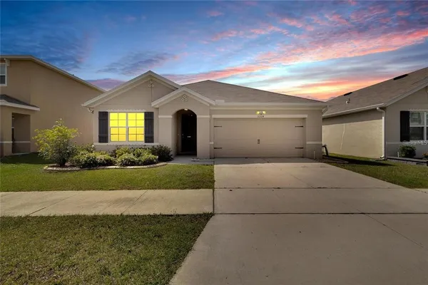 $2,400 | 10324 Geese Trail Circle, Sun City Center, FL 33573