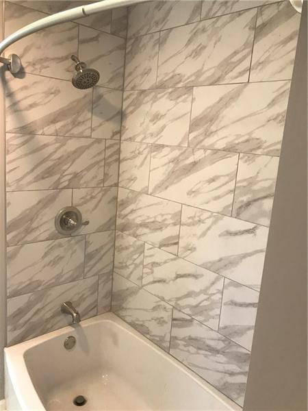 118 Sunflower Road Butler, PA 16001 - Photo 22 of 25 Beautiful shower!