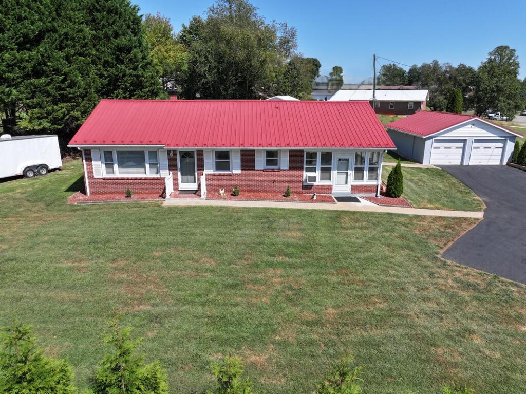 62 Connect Road Stuart, VA 24171 - Photo 3 of 47 Gallery Image 3