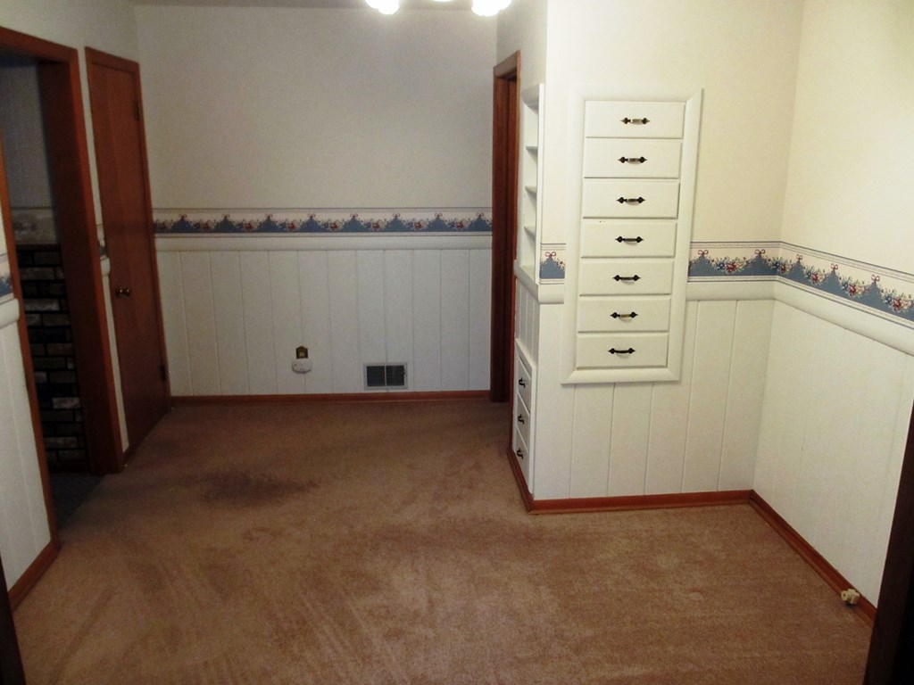 3729 Pinecrest Road Rockford, IL 61107 - Photo 13 of 22 a view of an empty room