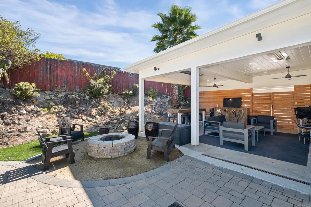 10274 Madrid Way Spring Valley, CA 91977 - Photo 21 of 50