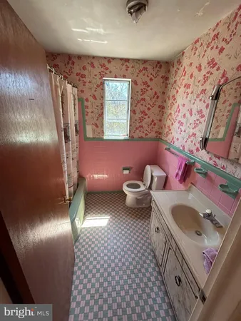 $449,000 | 4022 West Chester Pike, Newtown Square, PA 19073