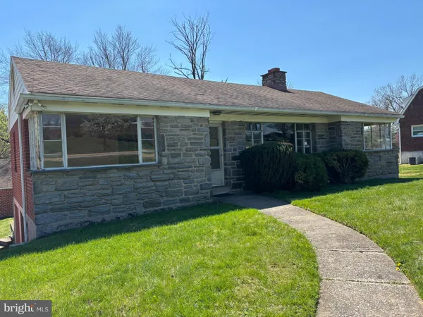 $449,000 | 4022 West Chester Pike, Newtown Square, PA 19073