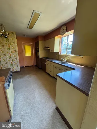 $449,000 | 4022 West Chester Pike, Newtown Square, PA 19073