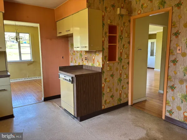 $449,000 | 4022 West Chester Pike, Newtown Square, PA 19073