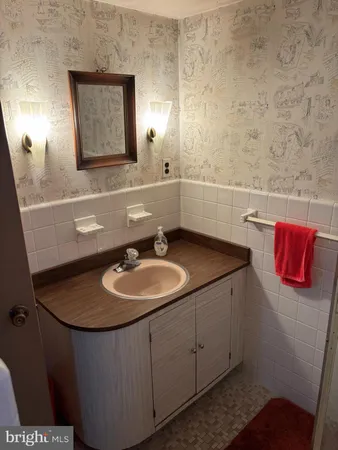 $449,000 | 4022 West Chester Pike, Newtown Square, PA 19073