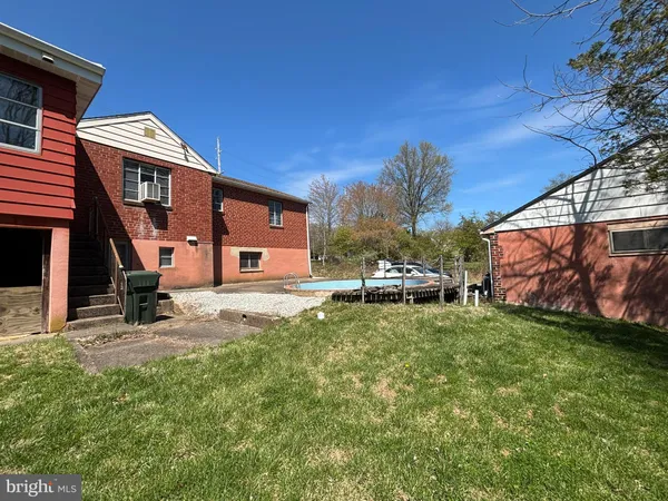 $449,000 | 4022 West Chester Pike, Newtown Square, PA 19073