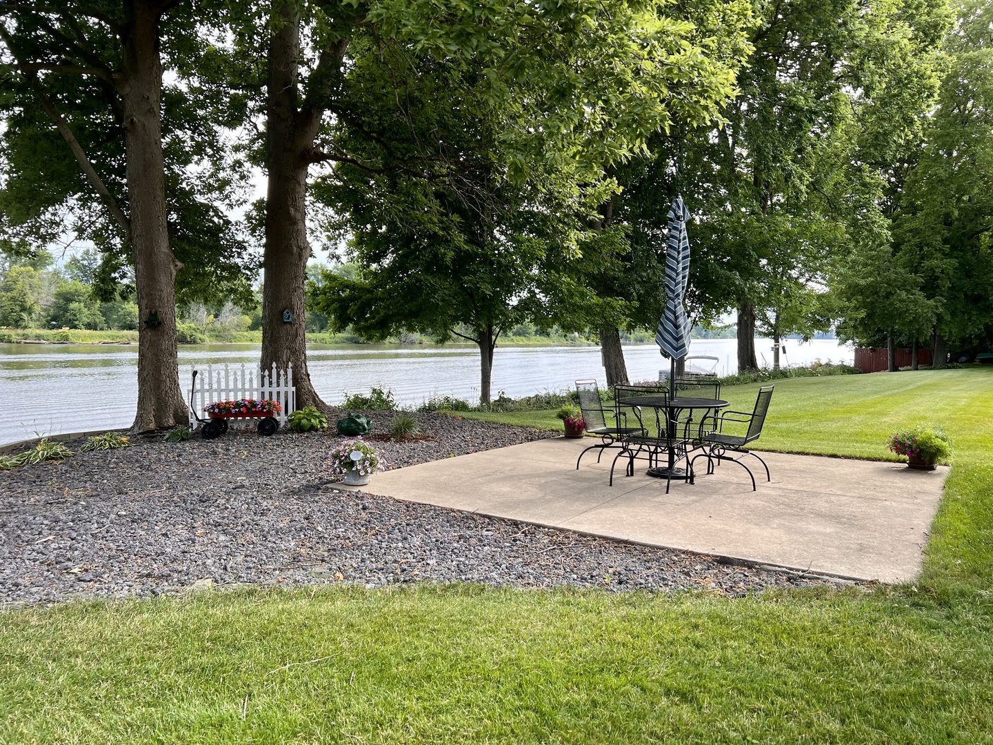 329 Rockside Drive Dixon, IL 61021 - Photo 18 of 23 a view of a park with bench and trees
