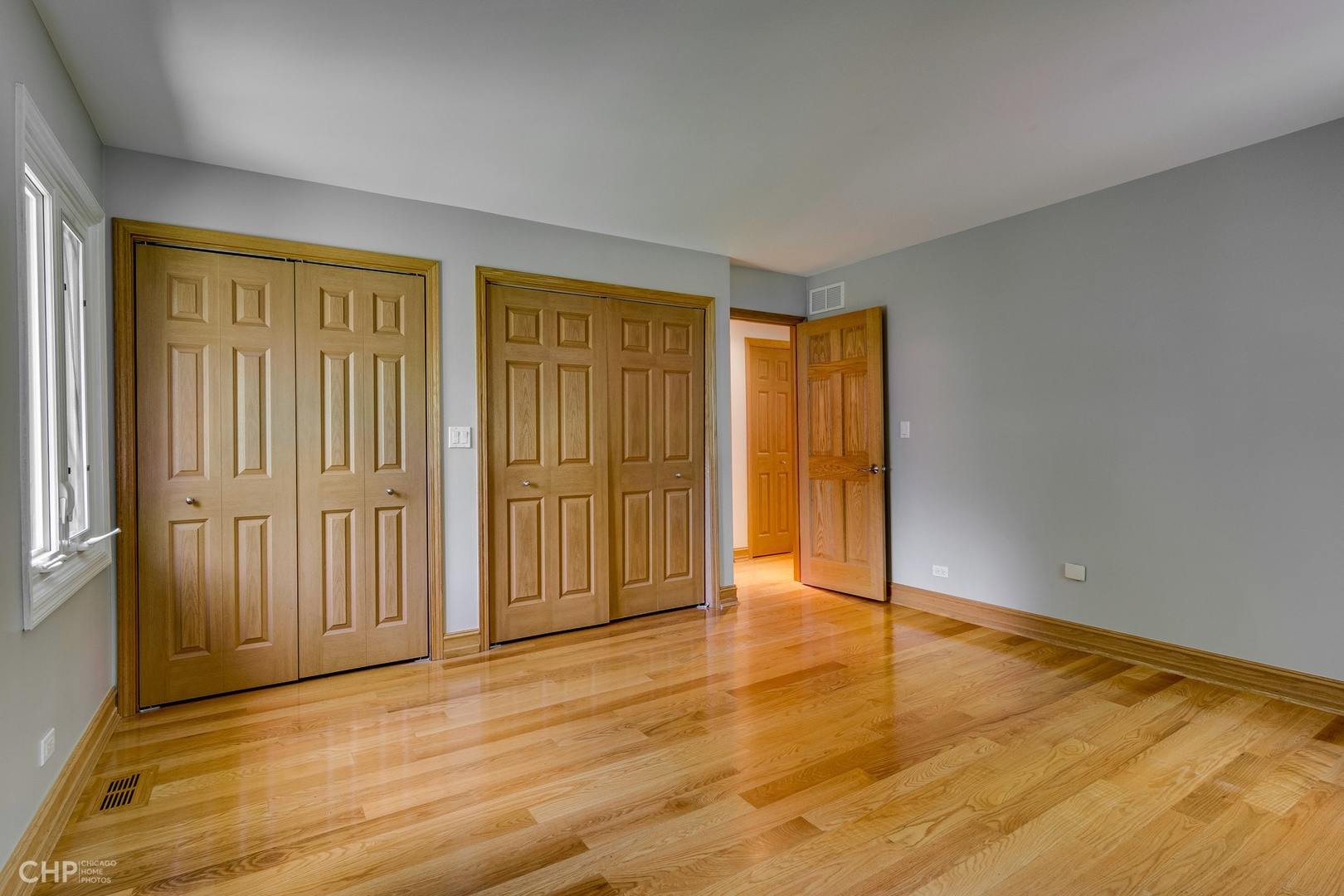111 Roberts Road Inverness, IL 60010 - Photo 13 of 31 Gallery Image 13