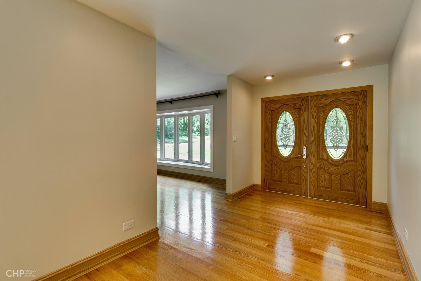 111 Roberts Road Inverness, IL 60010 - Photo 9 of 31 Gallery Image 9