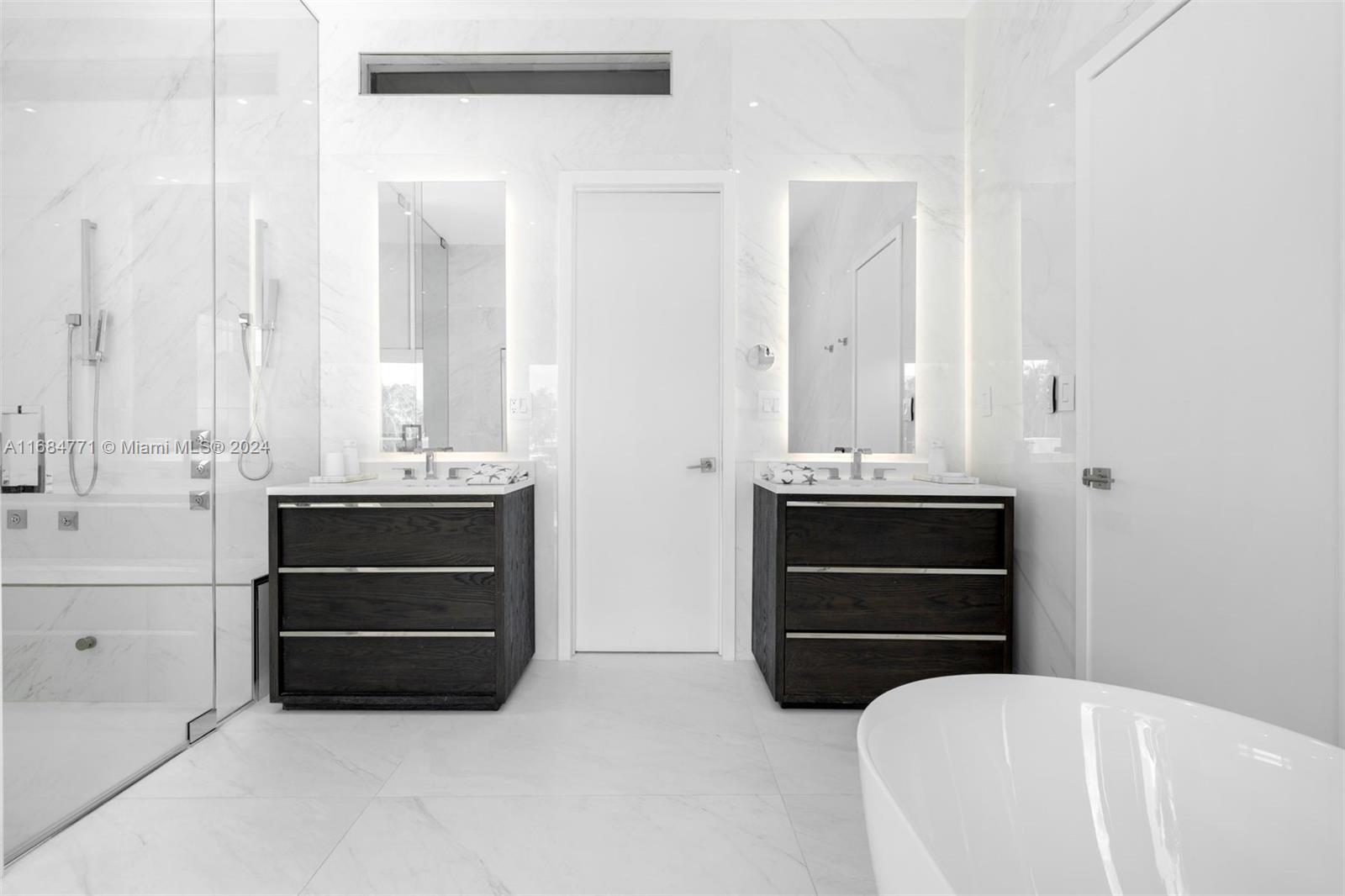 945 Mariner Drive Key Biscayne, FL 33149 - Photo 29 of 56