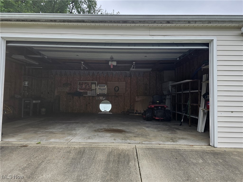 5847 Struthers Road Lowellville, OH 44436 - Photo 24 of 26 View of garage