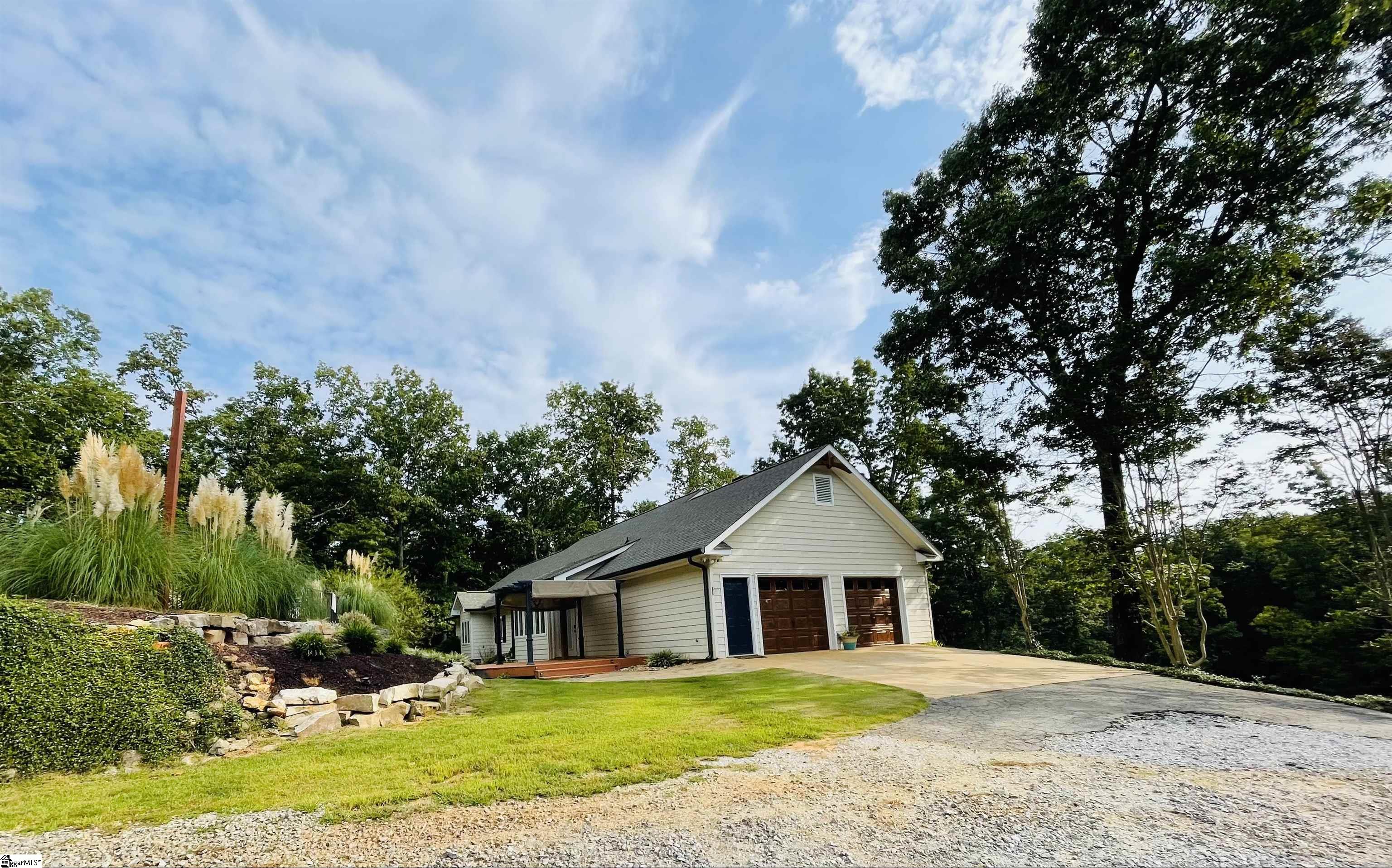 290 Chinquapin Road Easley, SC 29640 - Photo 5 of 34