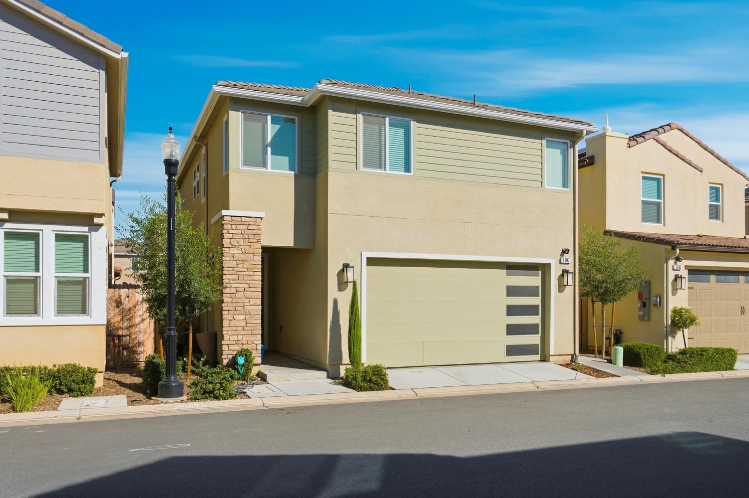 1107 Significant Way West Madera, CA 93636 - Photo 3 of 39