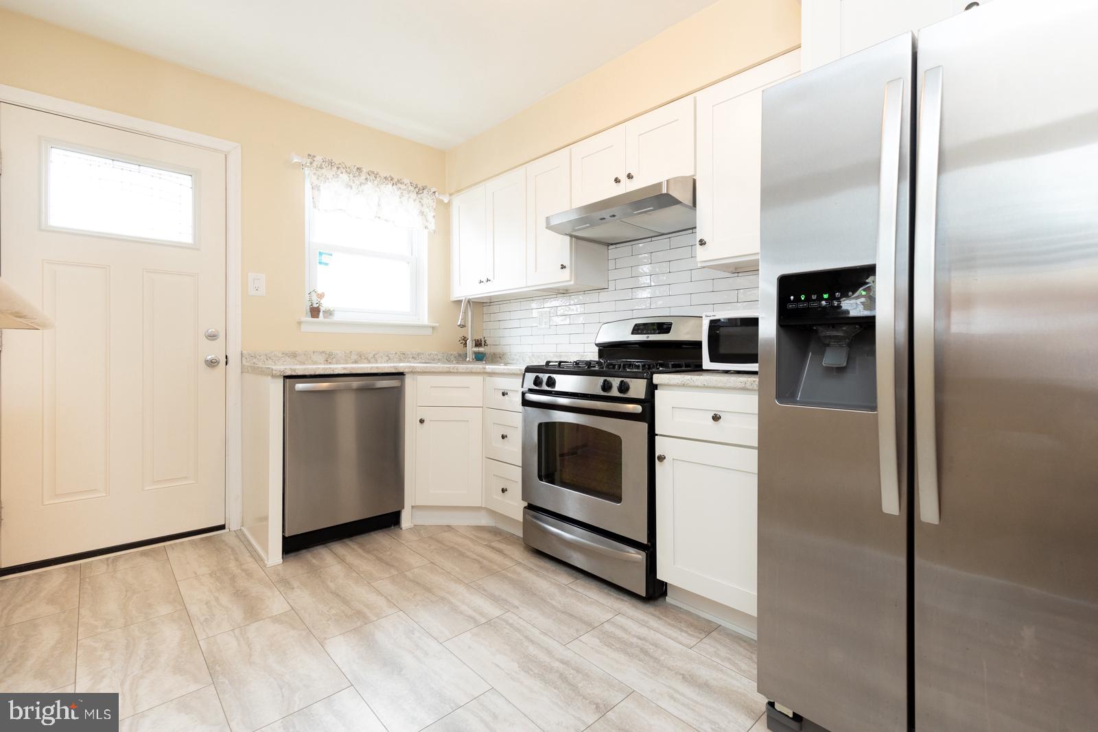 9023 Cloverly Road Philadelphia, PA 19136 - Photo 11 of 39 Gallery Image 11