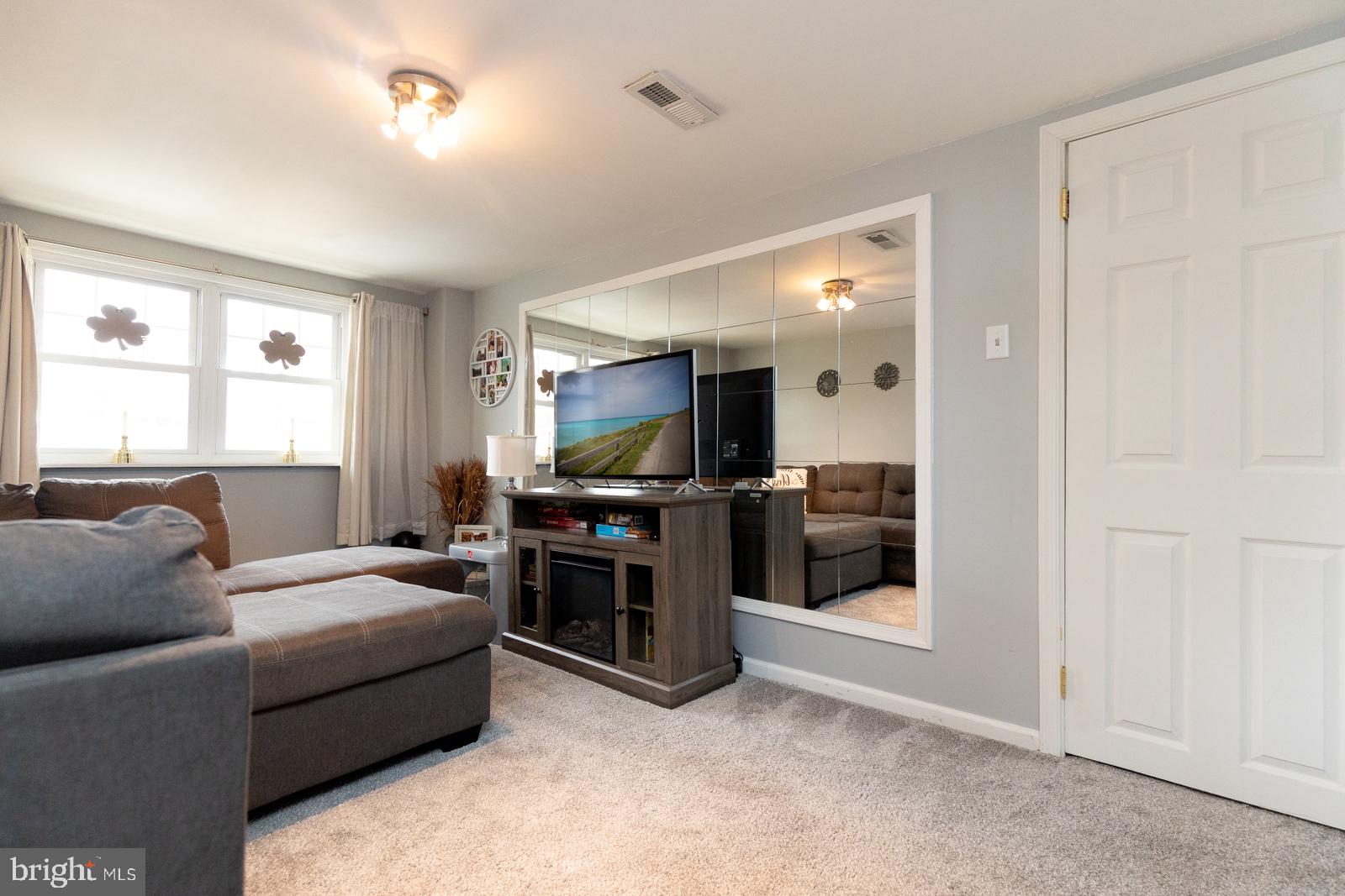9023 Cloverly Road Philadelphia, PA 19136 - Photo 30 of 39 Gallery Image 30