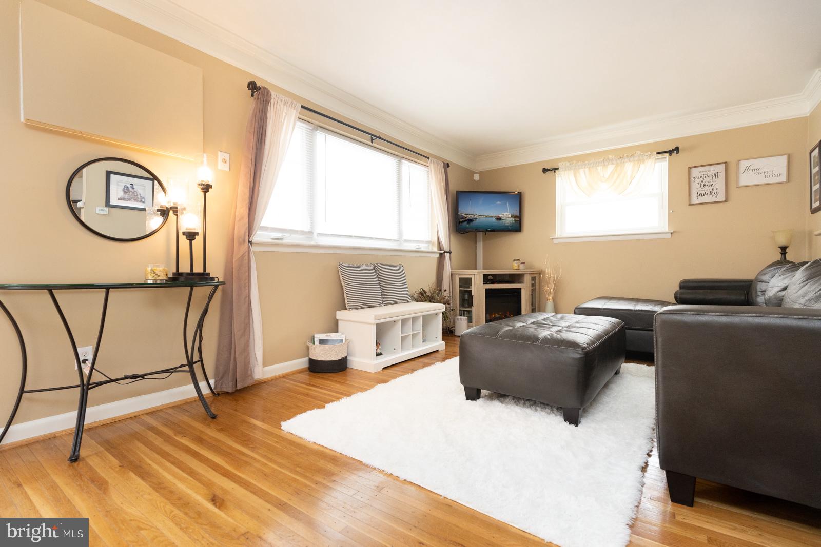 9023 Cloverly Road Philadelphia, PA 19136 - Photo 4 of 39 Gallery Image 4
