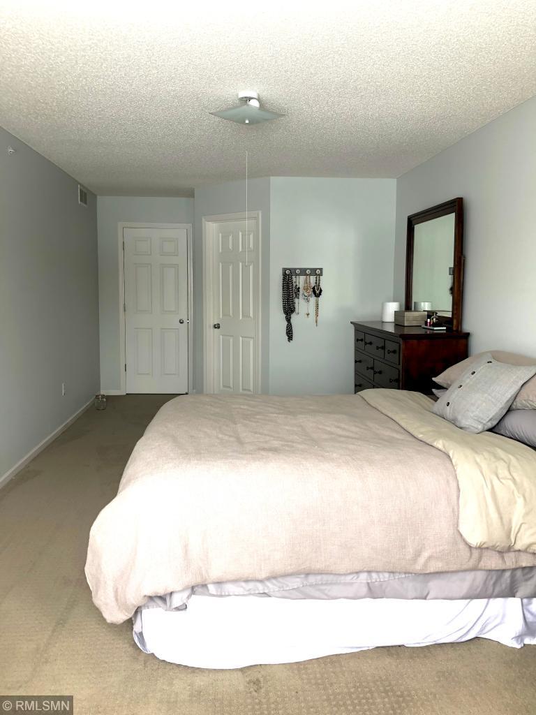 8034 Golden Valley Road Golden Valley, MN 55427 - Photo 12 of 17 Gallery Image 12