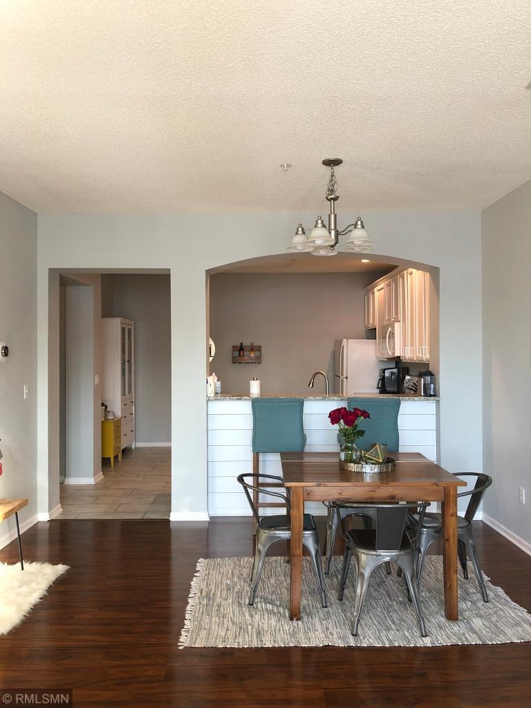 8034 Golden Valley Road Golden Valley, MN 55427 - Photo 4 of 17 Gallery Image 4