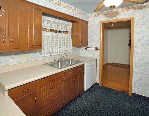 1703 Arona Road Irwin, PA 15642 - Photo 3 of 18 Kitchen.