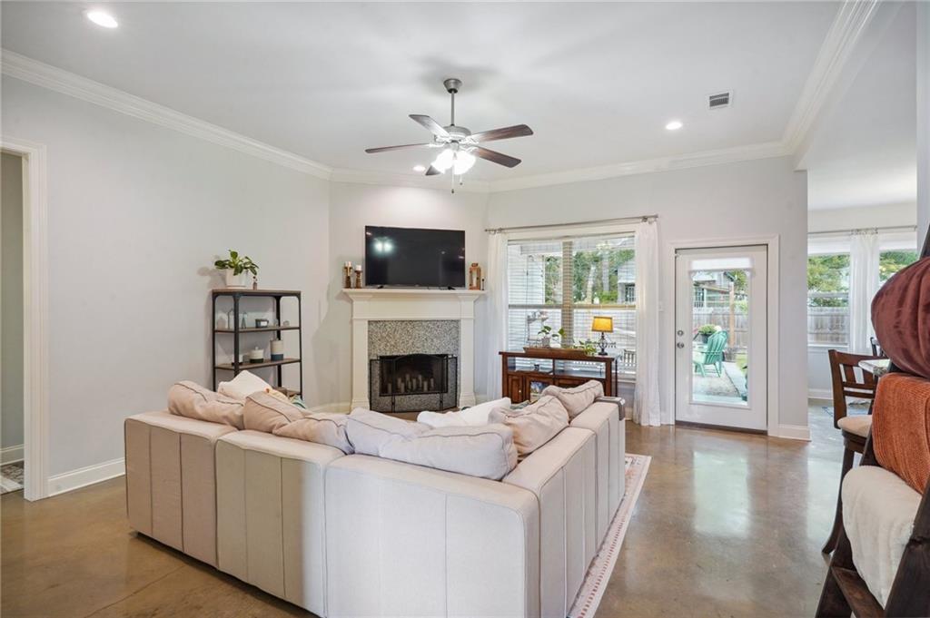 675 Lane Street Mandeville, LA 70448 - Photo 4 of 17 Gallery Image 4