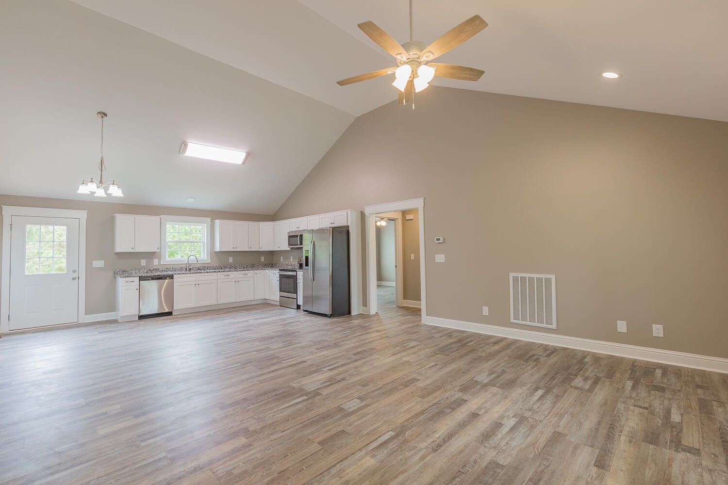 8235 Highway 2 Dalton, GA 30721 - Photo 10 of 27 Gallery Image 10